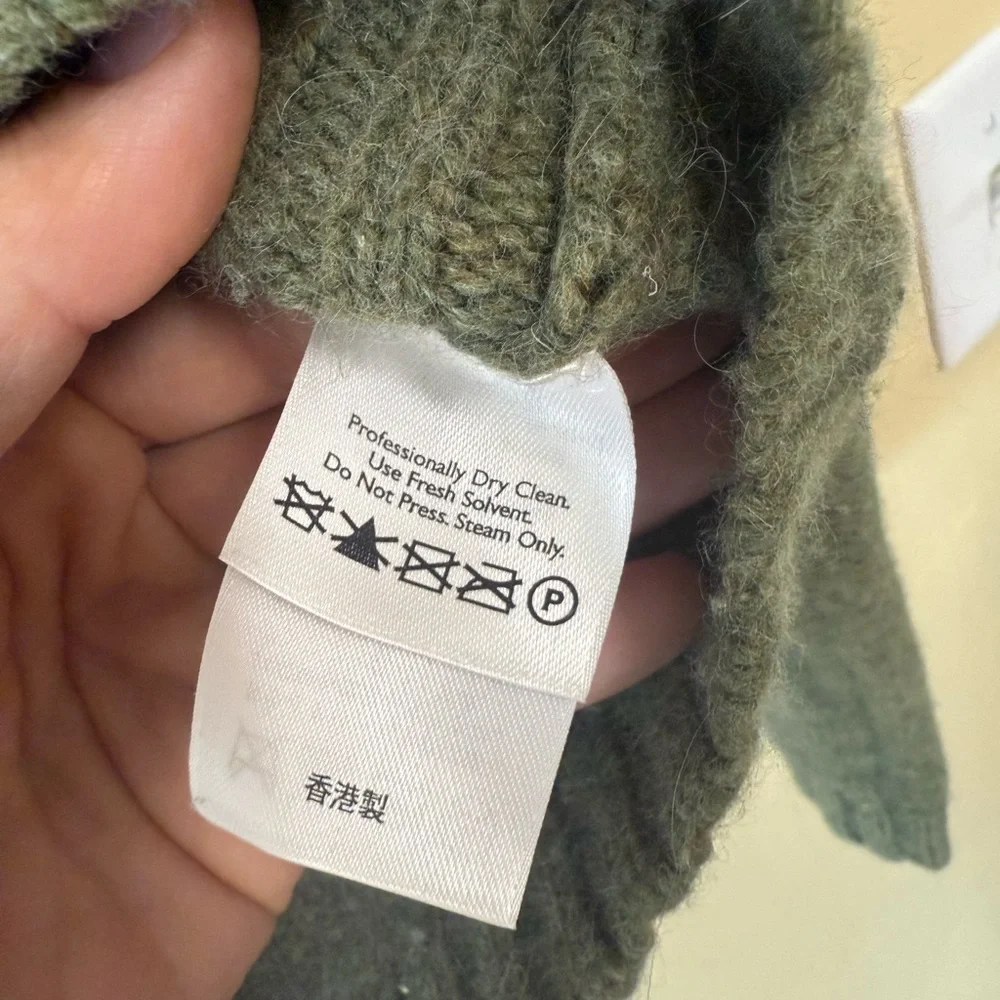 Eddie Bauer Green Lamb’s Wool & Angora Green Sweater - Picture 3 of 6